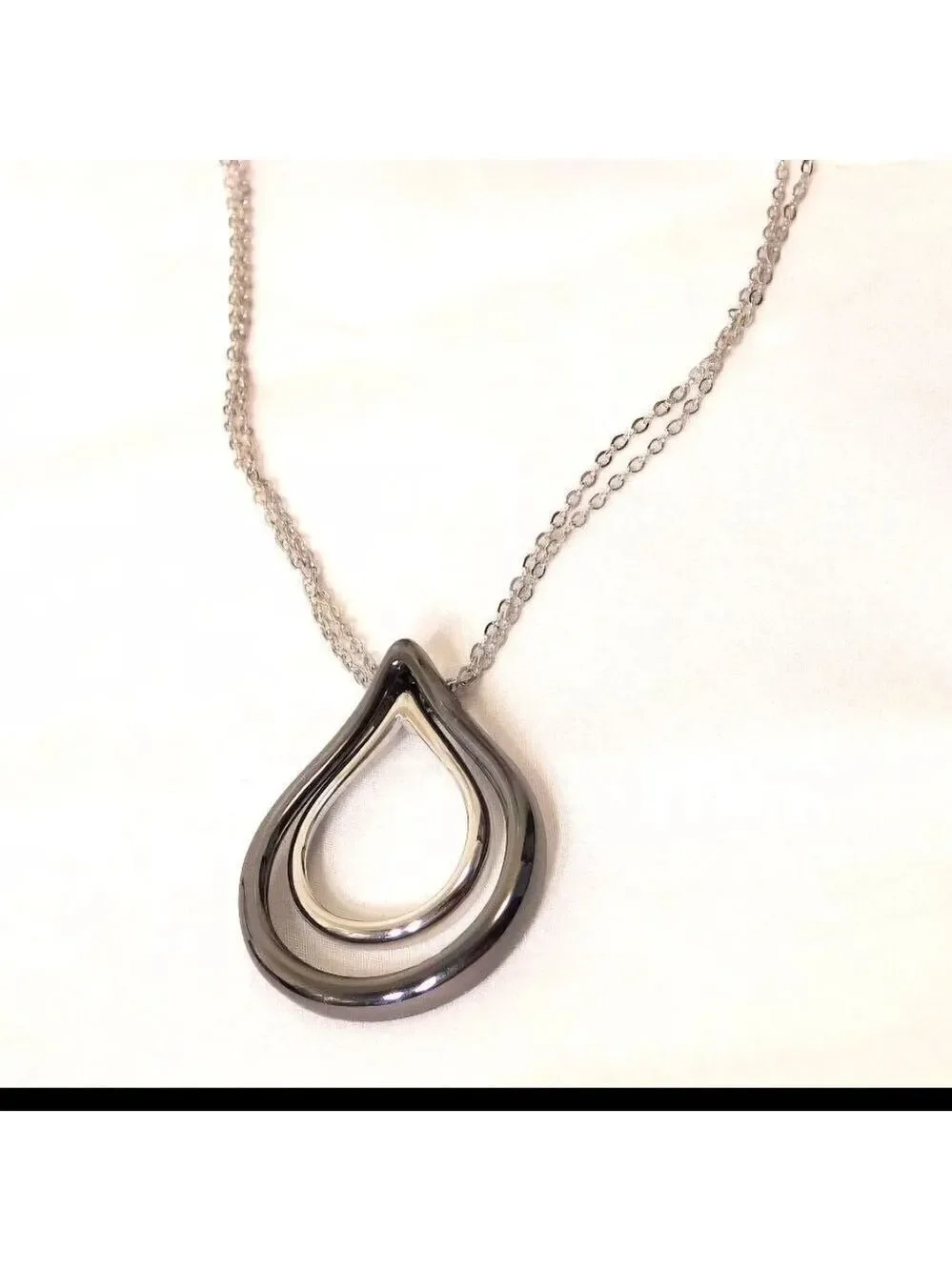 Lia Sophia Double Dip Pendant Necklace, 18-21